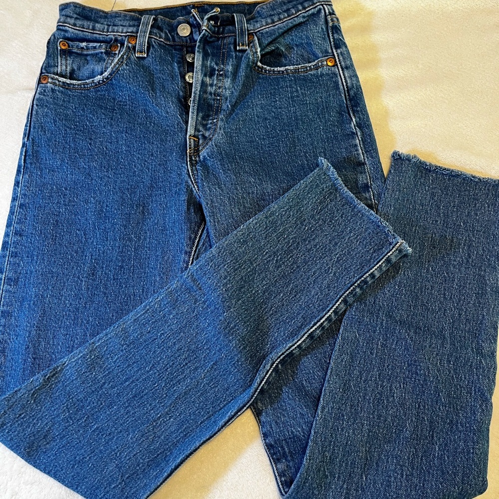 👖 Levi’s Premium 501® Mid-Rise Straight Jeans – Button Fly – Women’s 👖 - Picture 2 of 6